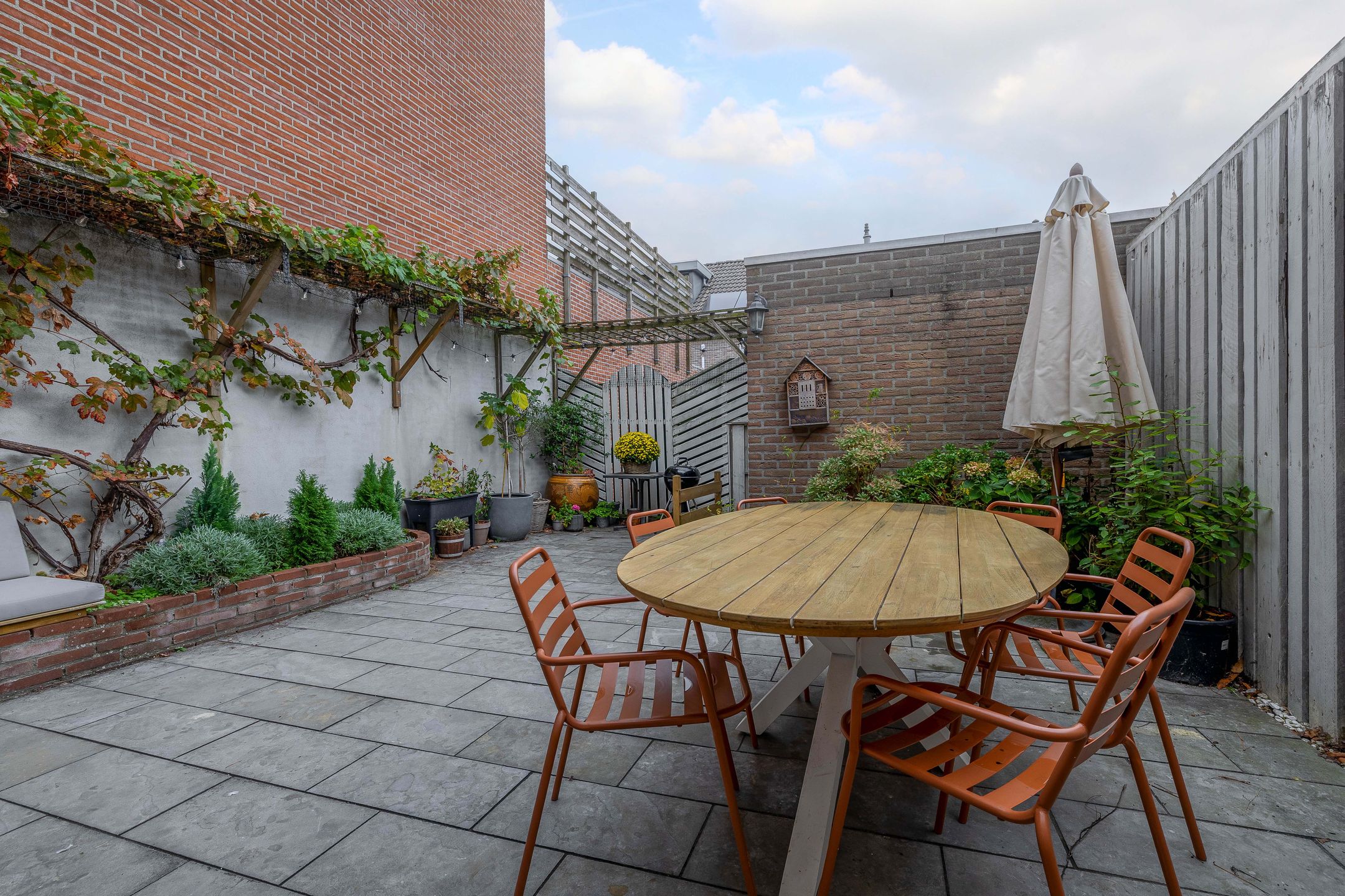 Foto 21 van Herungerstraat 142