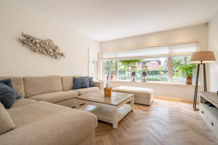 Photo 9 of Lothariuslaan 58