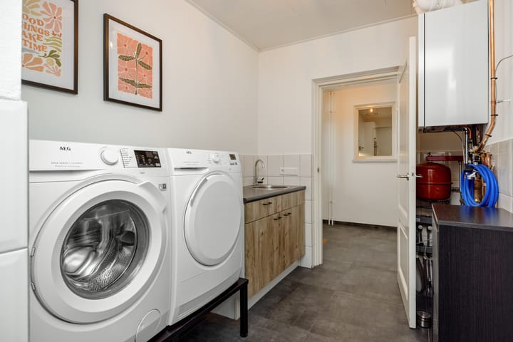 Photo 18 of Hellemanstraat 89