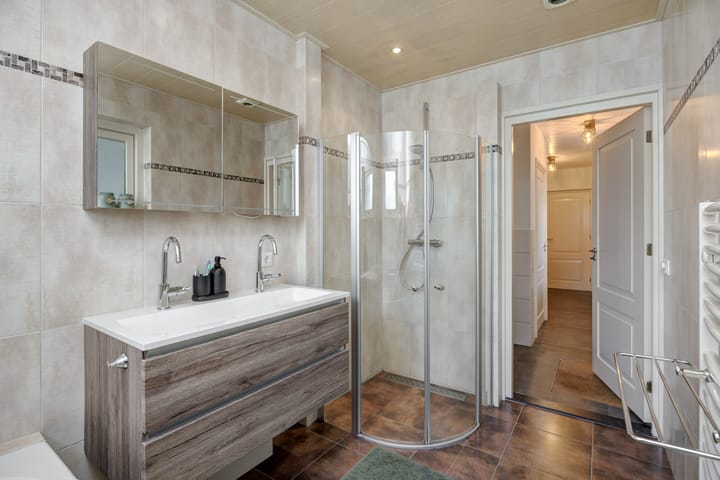 Photo 22 of Hellemanstraat 89