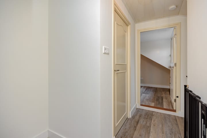 Photo 25 of Hellemanstraat 89