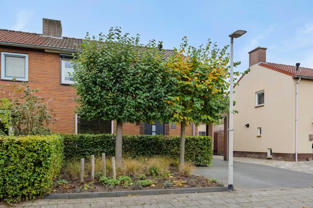 Photo 41 of Hellemanstraat 89