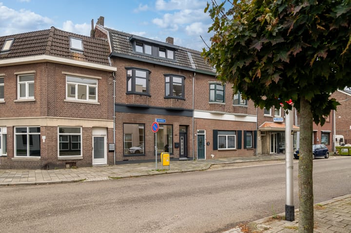 Photo 26 of Heiveldstraat 69