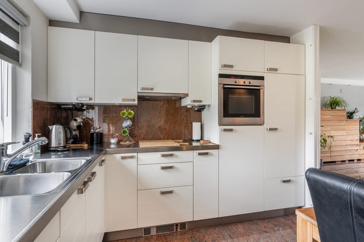 Photo 7 of Groen van Prinstererstraat 27