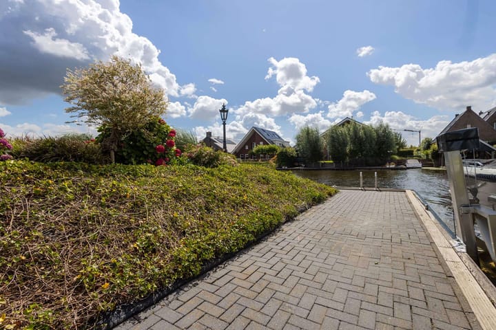 Photo 57 of Meerkoet 22