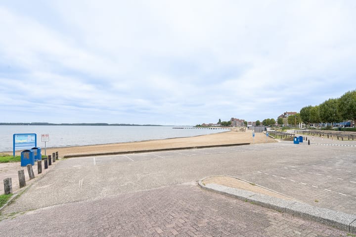 Photo 42 of Huizermaatweg 300-A