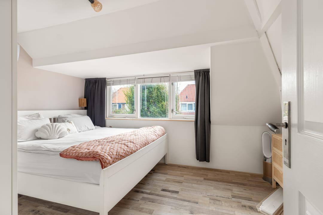 Photo 16 of Iepenlaan 6