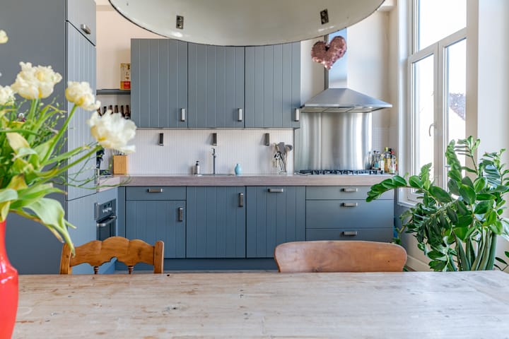 Photo 17 of Trompstraat 200