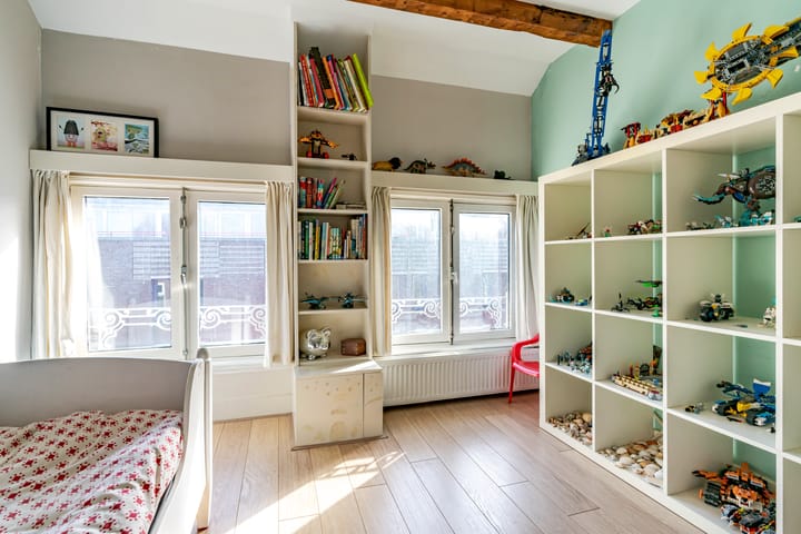 Photo 22 of Trompstraat 200