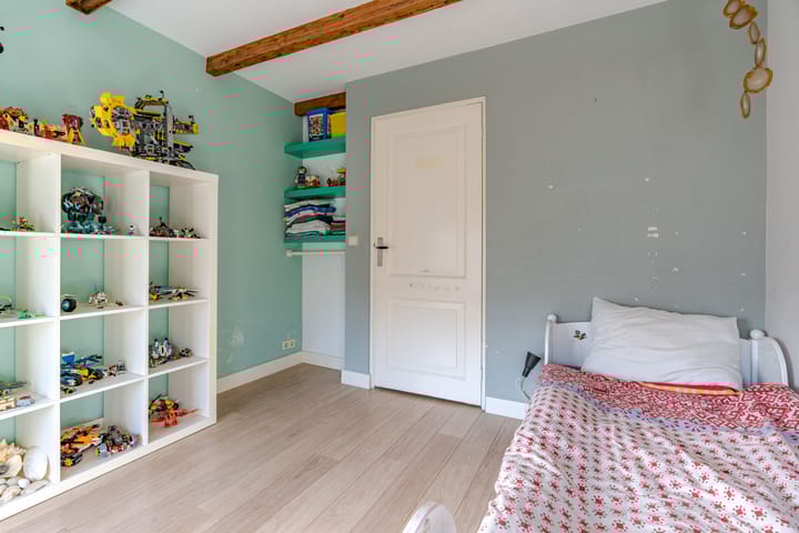 Photo 23 of Trompstraat 200