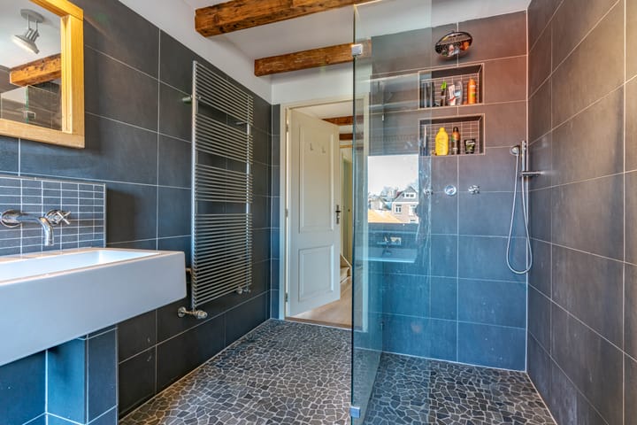 Photo 33 of Trompstraat 200