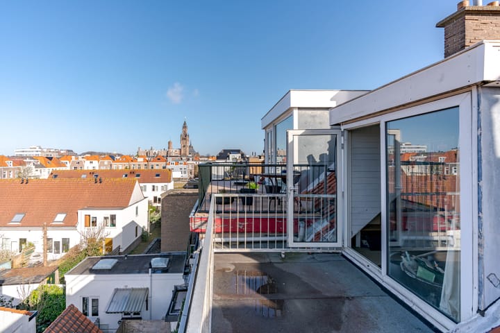 Photo 37 of Trompstraat 200