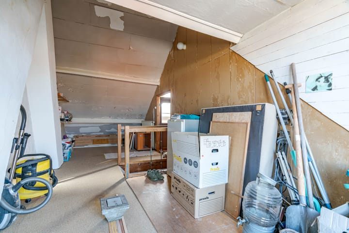 Photo 35 of Trompstraat 200