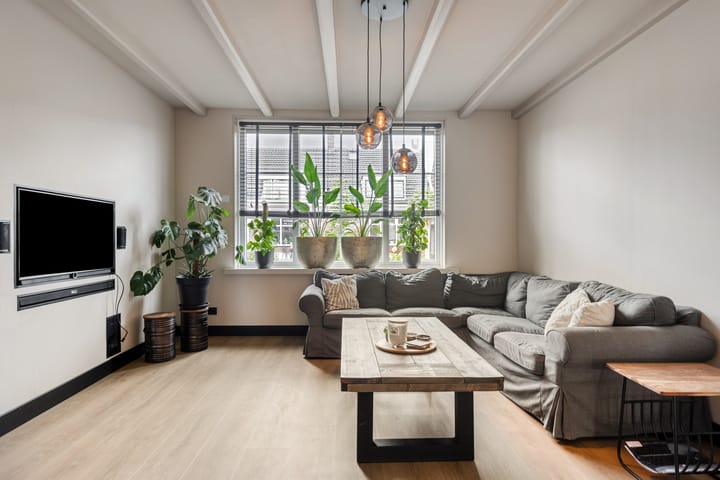 Photo 8 of Wilhelminastraat 62