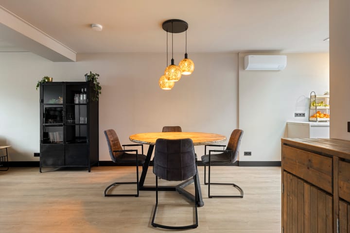 Photo 10 of Wilhelminastraat 62