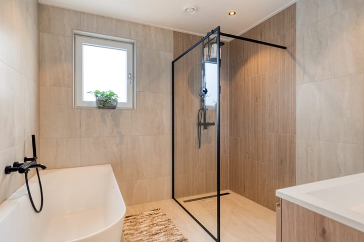 Photo 15 of Wilhelminastraat 62