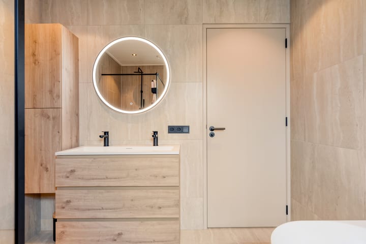 Photo 16 of Wilhelminastraat 62