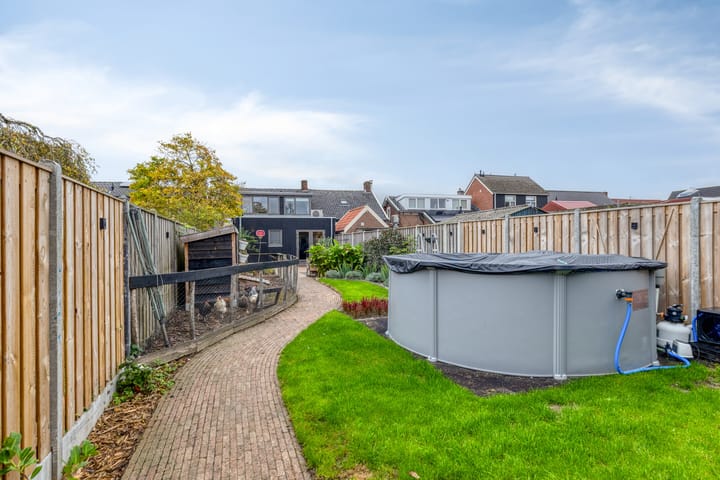 Photo 36 of Wilhelminastraat 62