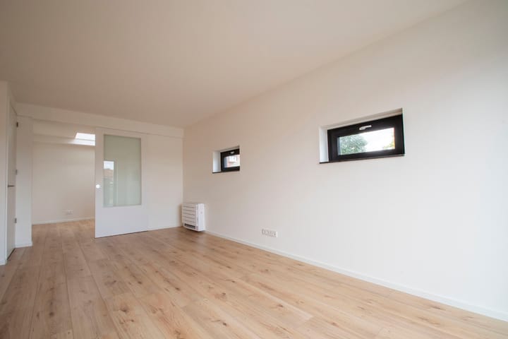 Photo 5 of Graaf van Gelrestraat 1-B