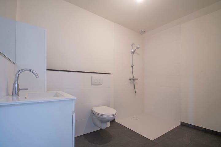 Photo 12 of Graaf van Gelrestraat 1-A