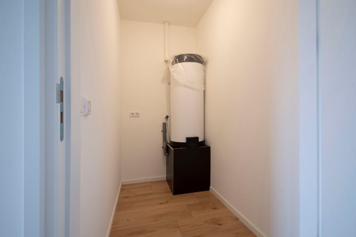 Photo 14 of Graaf van Gelrestraat 1-A