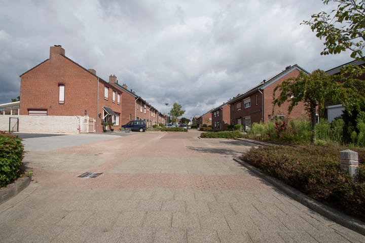 Photo 18 of Graaf van Gelrestraat 1-A