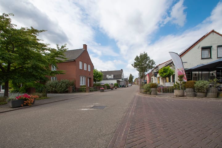 Photo 20 of Graaf van Gelrestraat 1-A