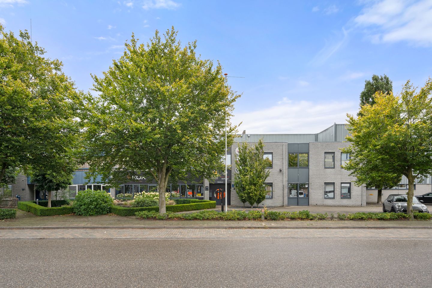 View photo 2 of Max Planckstraat 21