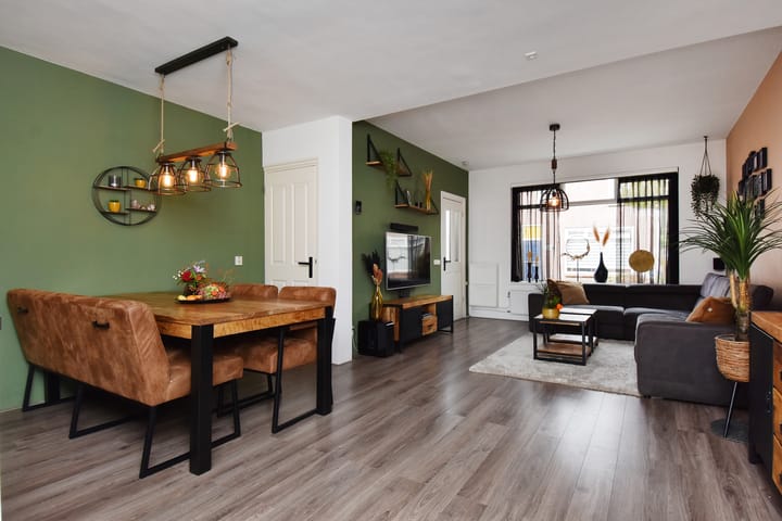 Photo 2 of van Brachtstraat 23