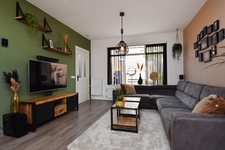 Photo 5 of van Brachtstraat 23