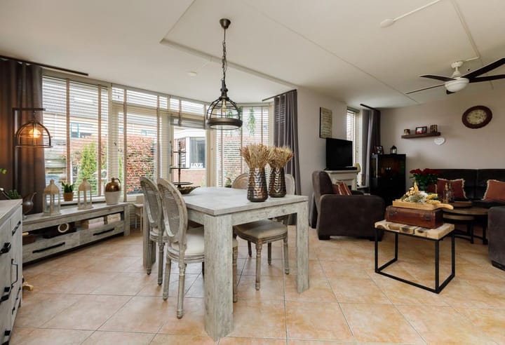 Photo 9 of Staringstraat 59