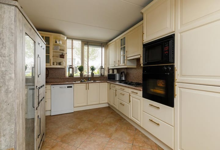 Photo 11 of Staringstraat 59