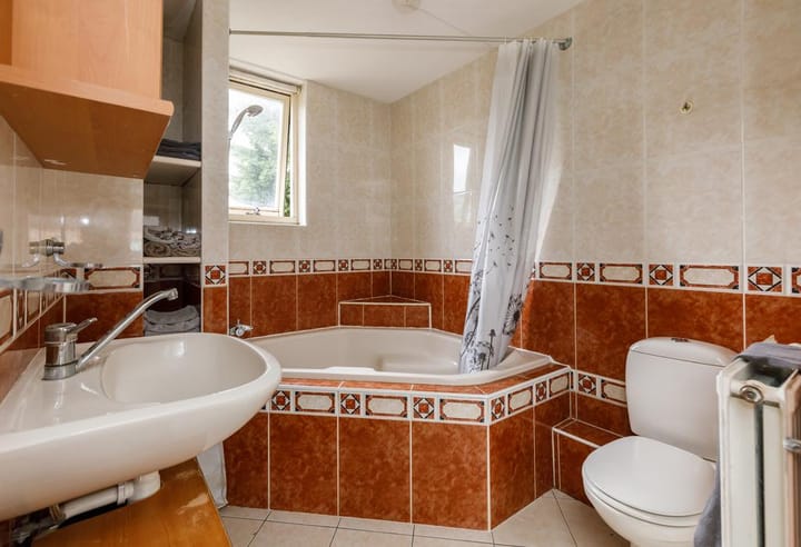 Photo 22 of Staringstraat 59