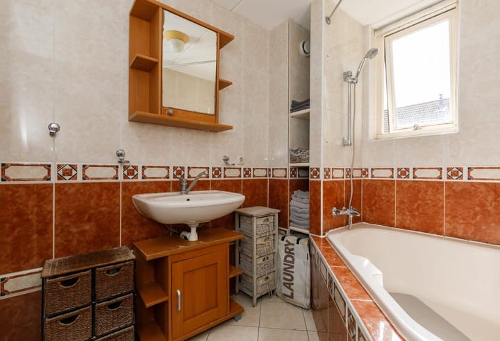 Photo 23 of Staringstraat 59