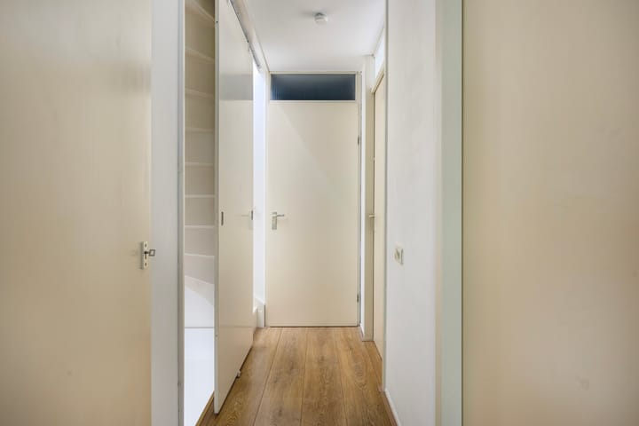 Photo 25 of Overlangelstraat 14