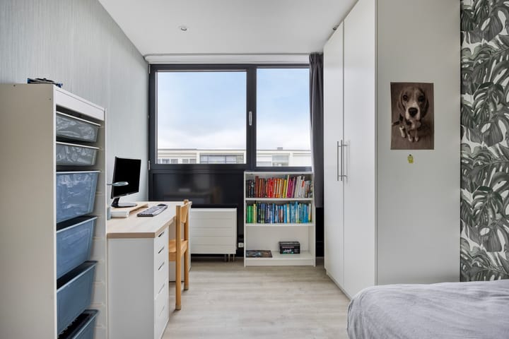 Photo 36 of Overlangelstraat 14