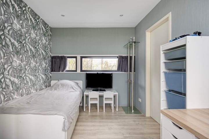 Photo 37 of Overlangelstraat 14