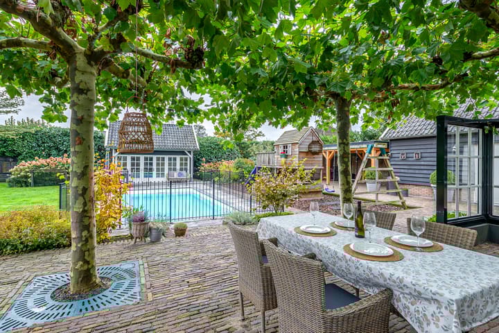 Photo 8 of Nieuw-Loosdrechtsedijk 175