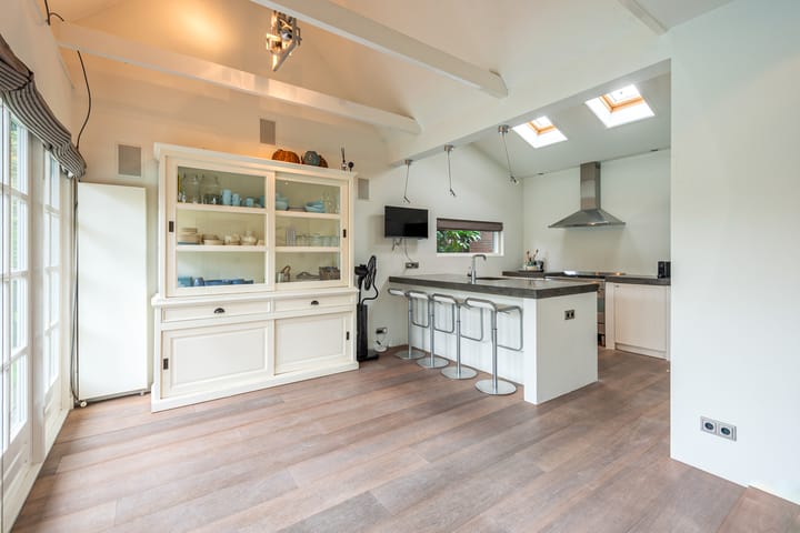 Photo 55 of Nieuw-Loosdrechtsedijk 175