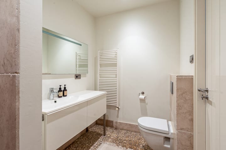 Photo 58 of Nieuw-Loosdrechtsedijk 175