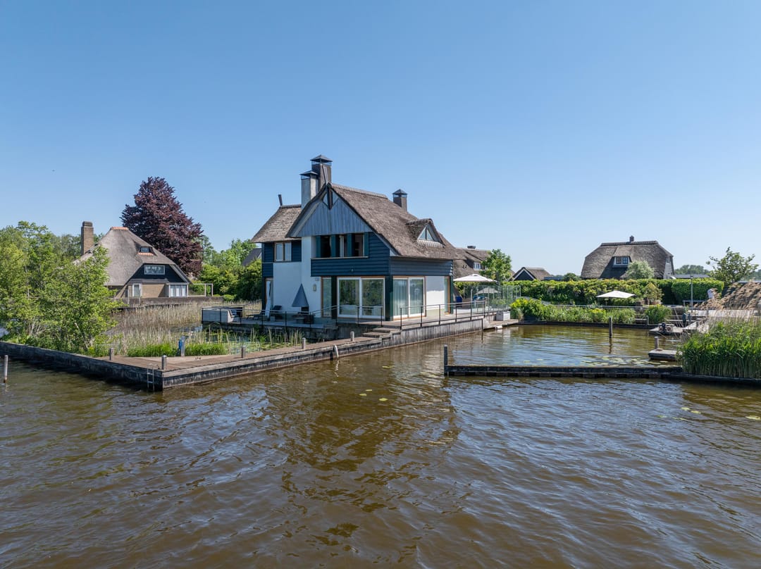 Photo 1 of Nieuw-Loosdrechtsedijk 236