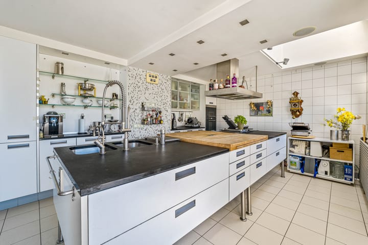 Photo 11 of Nieuw-Loosdrechtsedijk 236