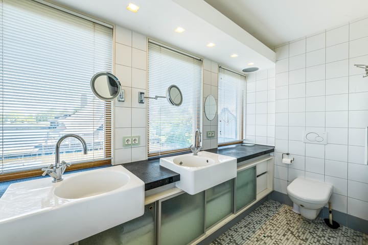 Photo 23 of Nieuw-Loosdrechtsedijk 236