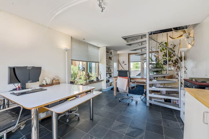 Photo 37 of Nieuw-Loosdrechtsedijk 236