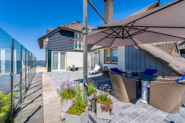 Photo 48 of Nieuw-Loosdrechtsedijk 236