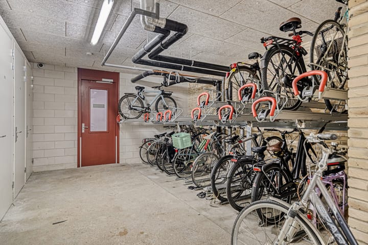 Photo 23 of Suze Robertsonstraat 71