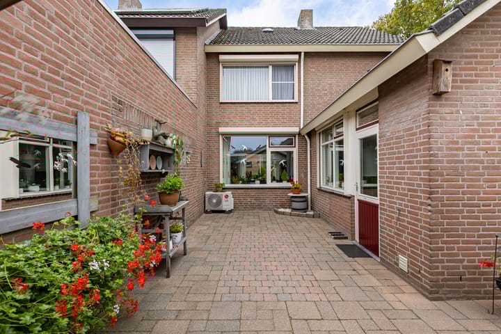 Foto 37 van Spinstraat 1