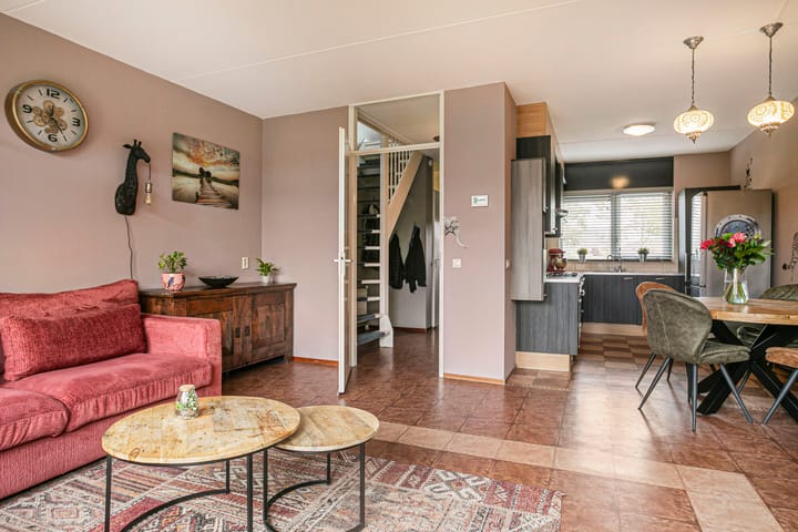 Foto 10 van Kompas 7