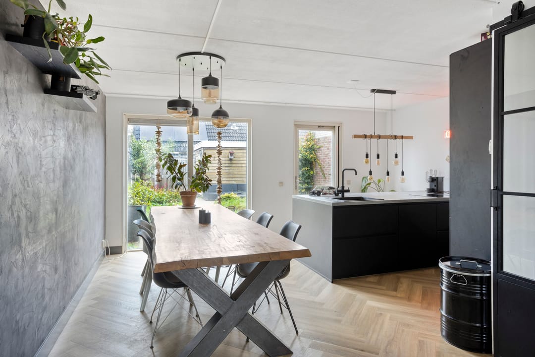 Photo 2 of Titaniumstraat 27