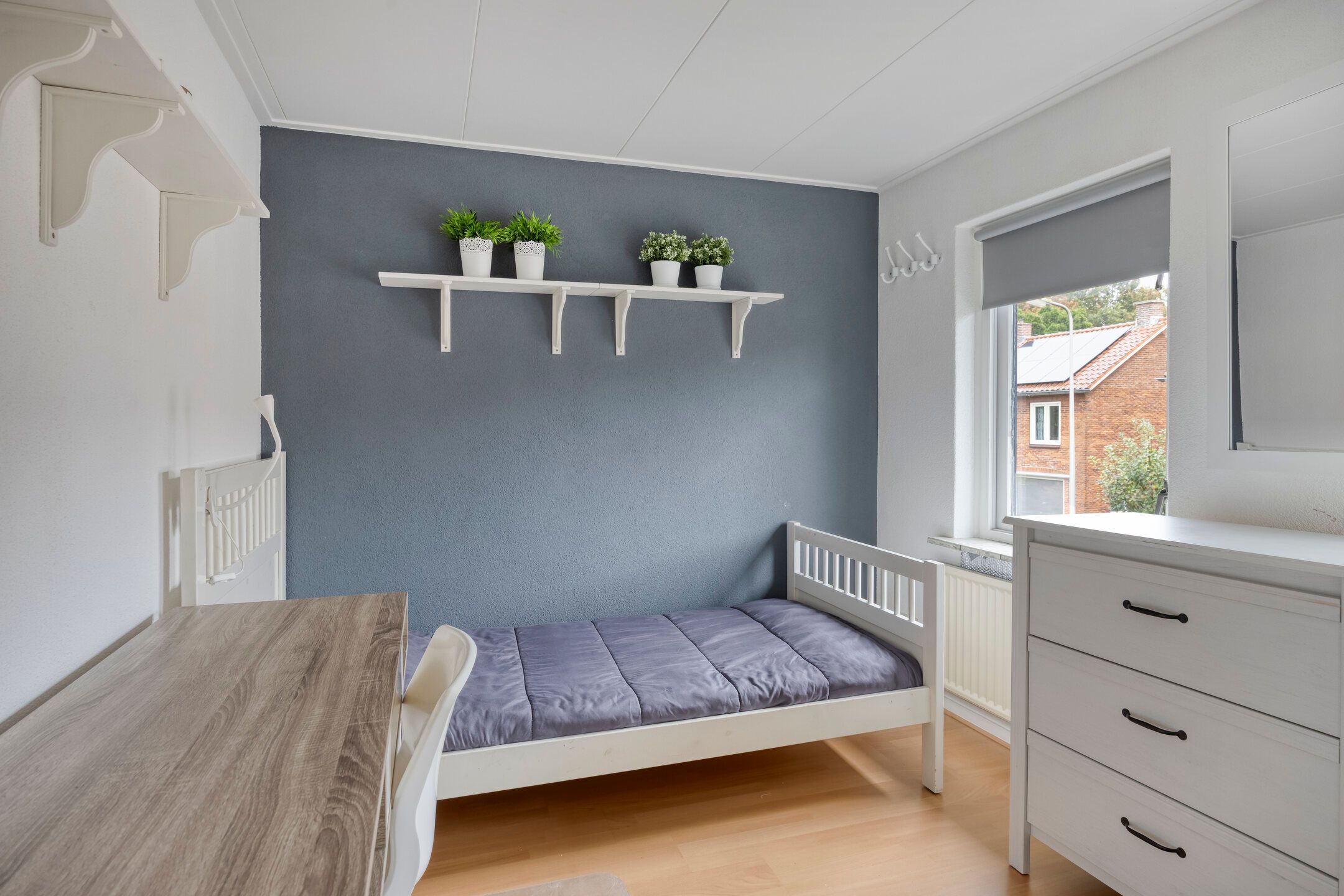 Photo 15 of Mr. Treubstraat 3